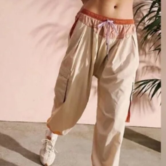 FP MOVEMENT Spring Forward Track Pants in Oatmilk Combo Parachute Tan Beige XS - Picture 1 of 5